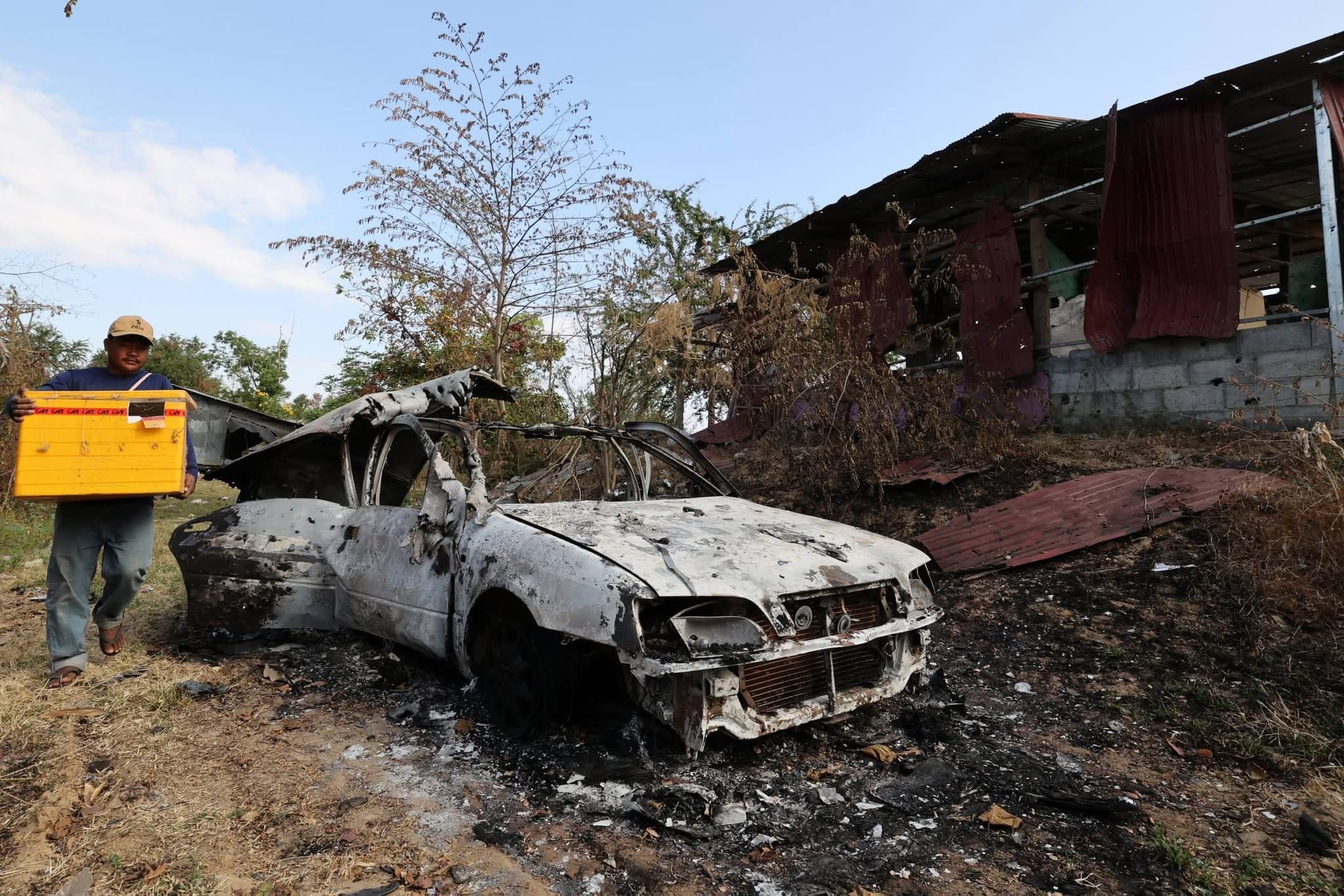 Thai soldiers destroyed civilians' homes